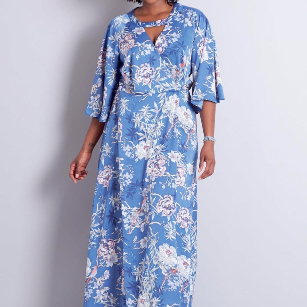 M7743 Khaliah Ali McCalls Pattern Wrap Dress